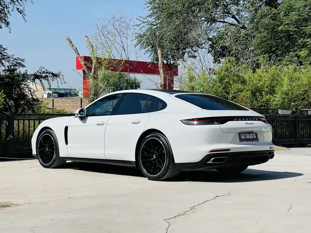 Porsche Panamera 2022 — фото 19