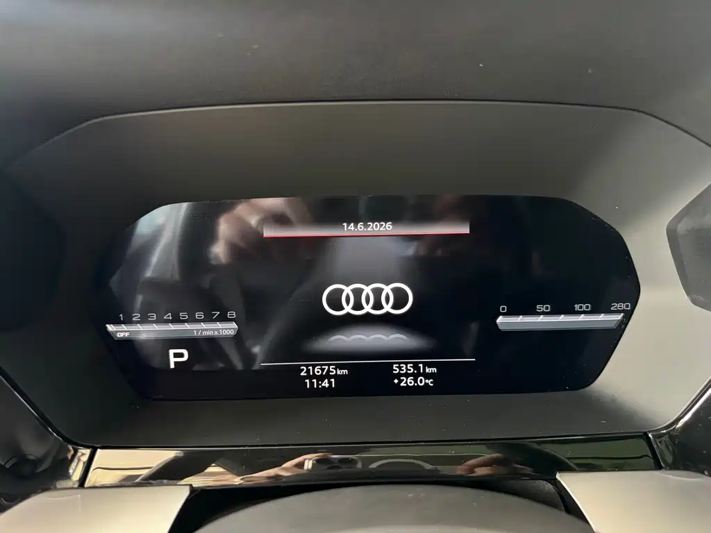 Audi A3 2024 — фото 10