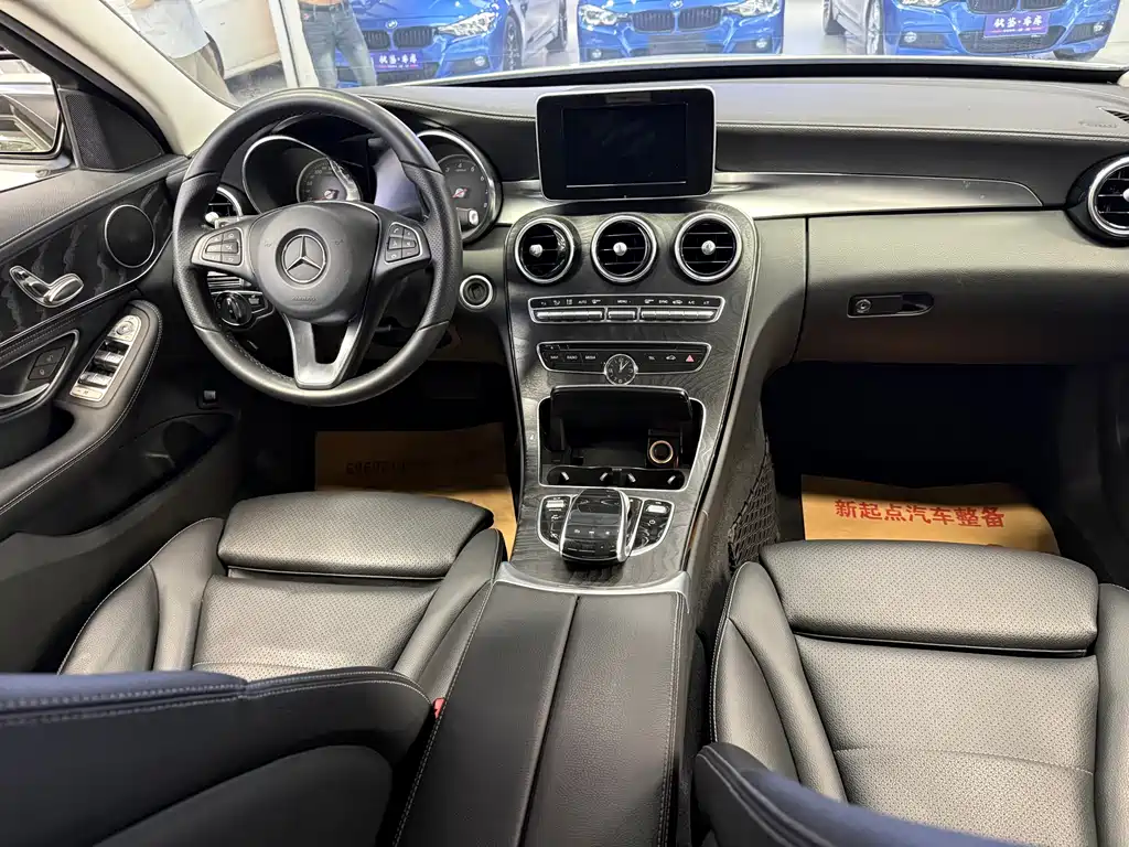 Mercedes-Benz C-Class 2018 — фото 12