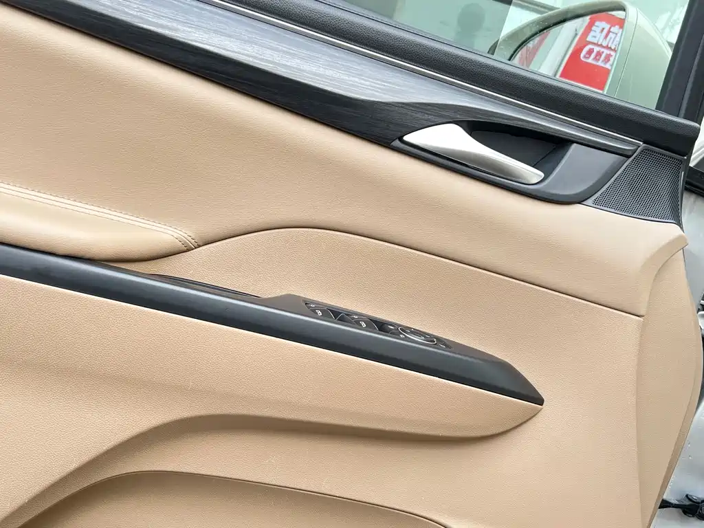 Buick GL8 2021 — фото 15