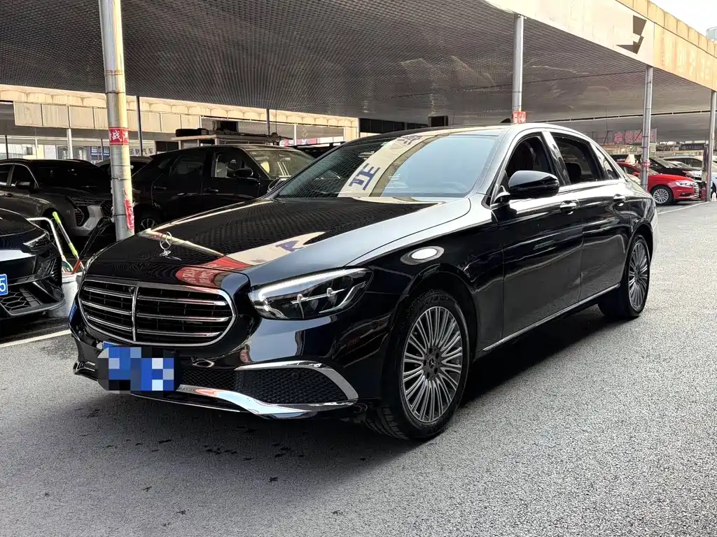 Mercedes-Benz E-Class 2023 — фото 1