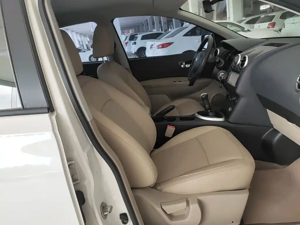Nissan Qashqai 2015 — фото 25
