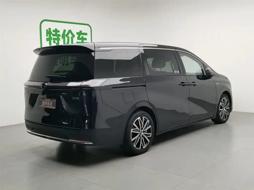 GAC Motor E8 PHEV 2024 — фото 2