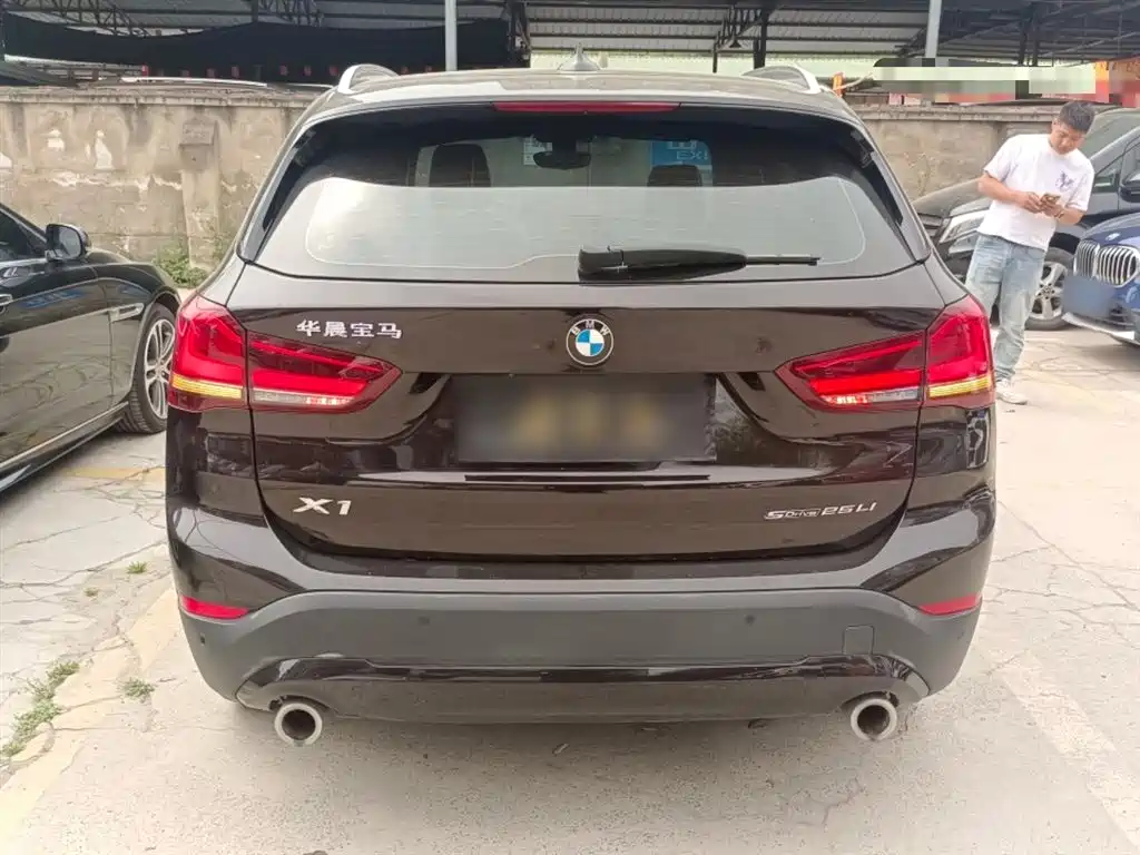 BMW X1 2022 — фото 6