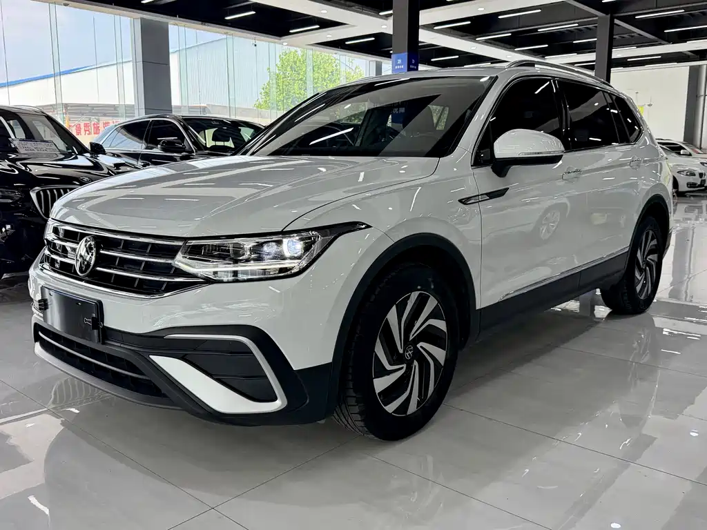 Volkswagen Tiguan L 2023