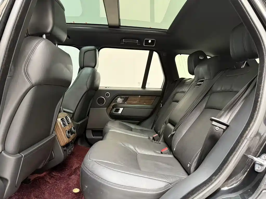 Land Rover Range Rover 2018 — фото 4