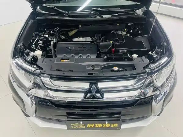 Mitsubishi Outlander 2018