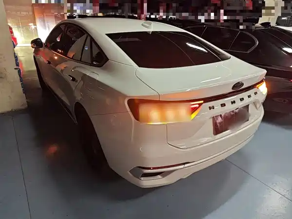 Ford Mondeo 2025