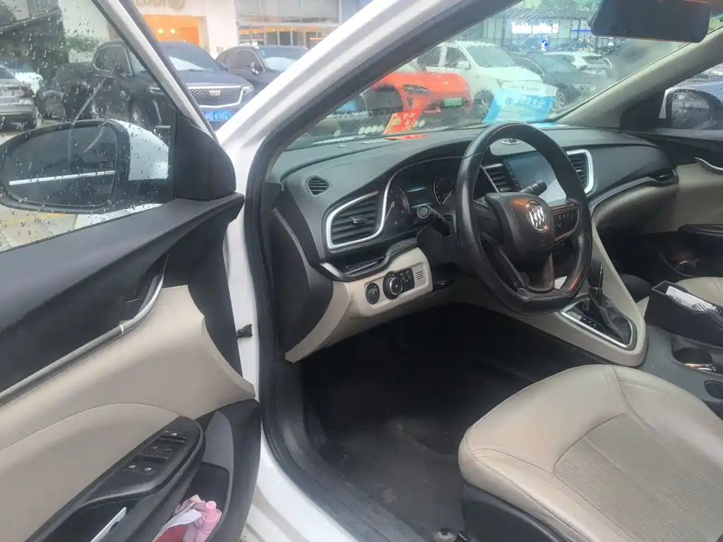 Buick Excelle 2017 — фото 13
