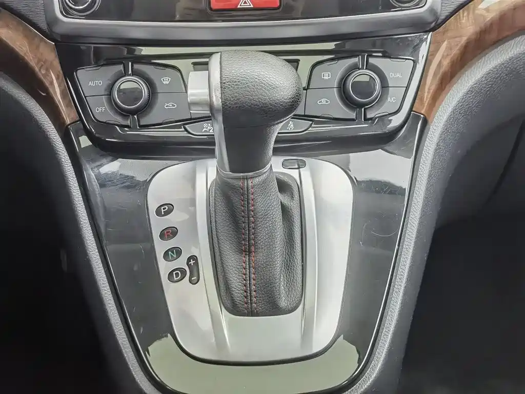 Haval H6 2015 — фото 13