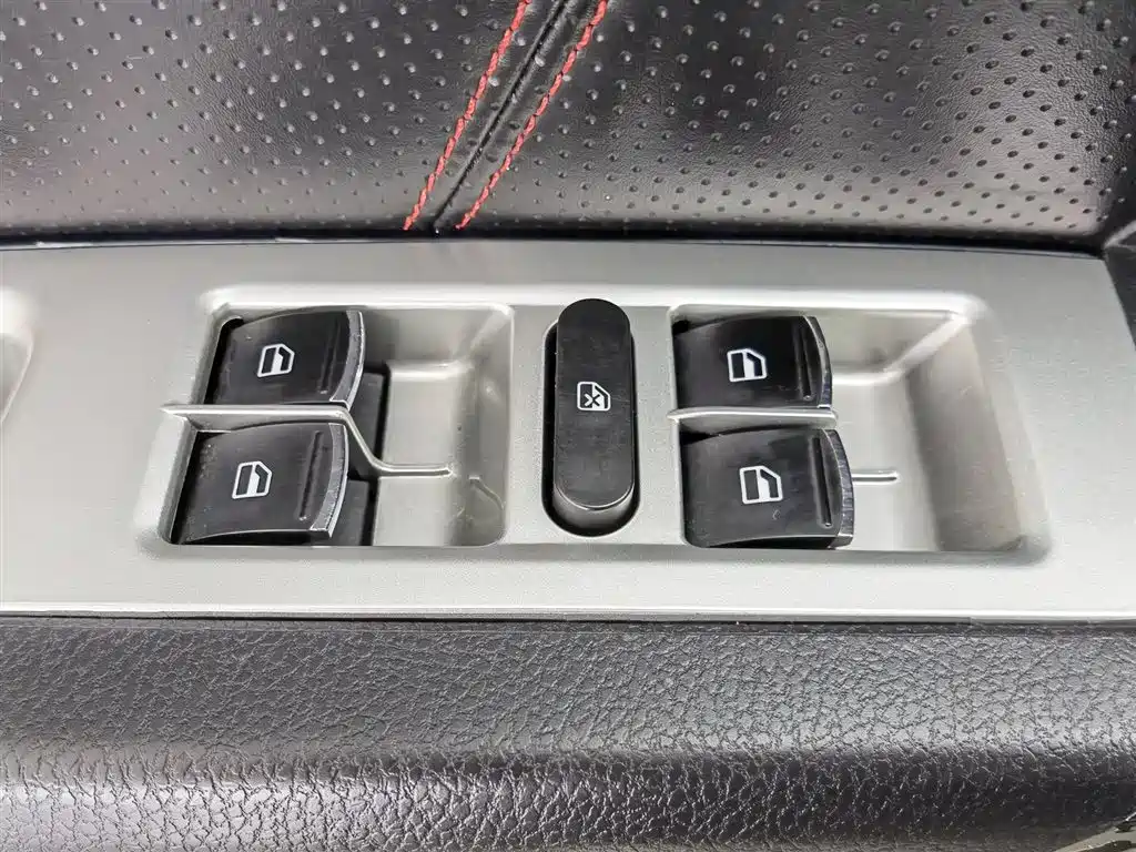 Haval H6 2015 — фото 9