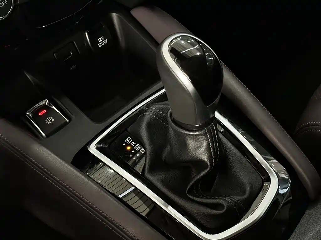 Nissan Qashqai 2022 — фото 8