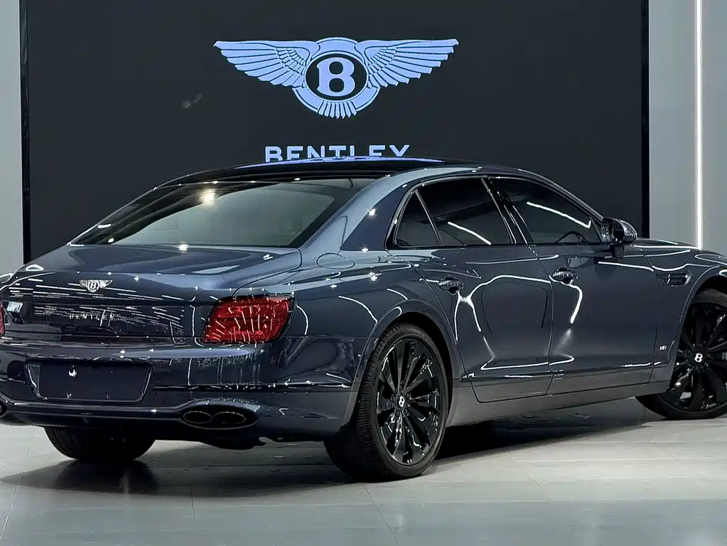 Bentley Flying Spur 2022 — фото 3