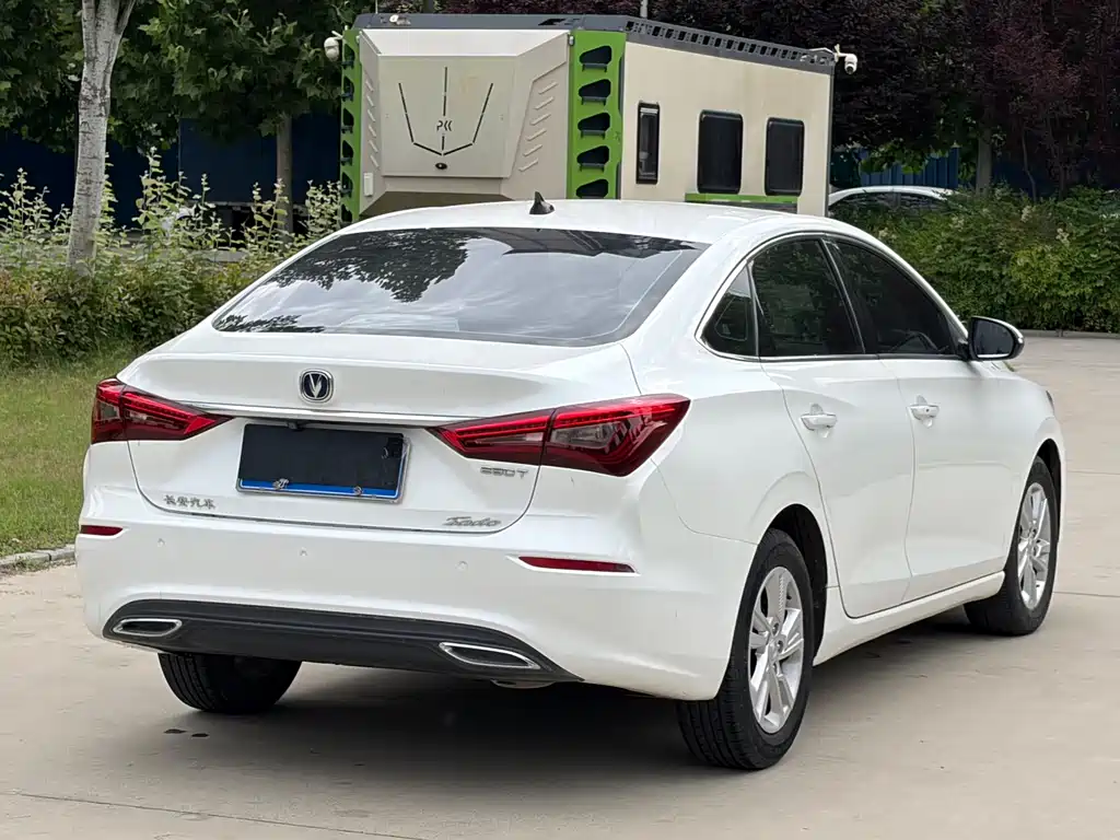 Changan Eado 2019 — фото 14