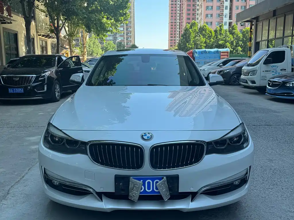 BMW 3 Series GT 2018 — фото 2