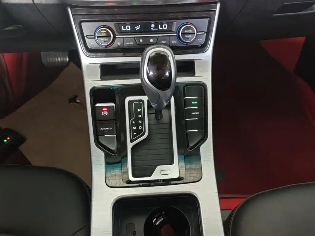Geely Emgrand GS 2019 — фото 14