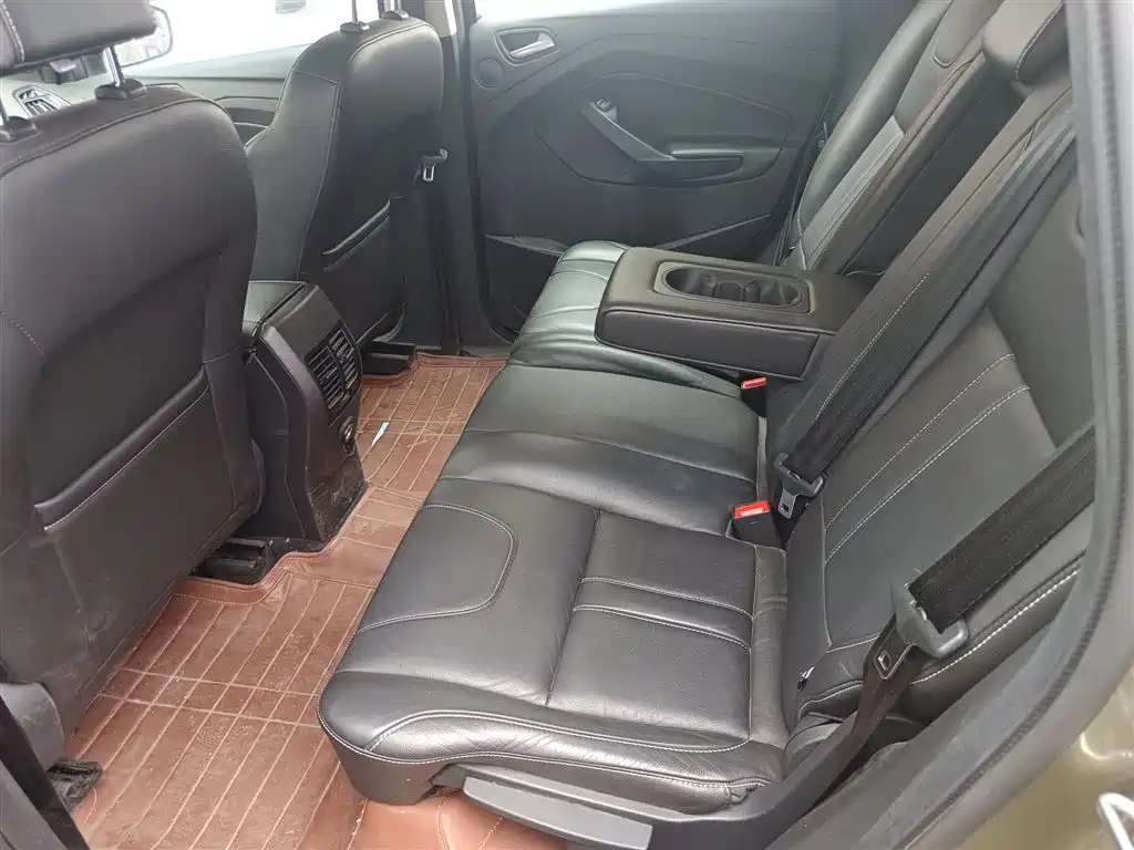 Ford Kuga 2014 — фото 17