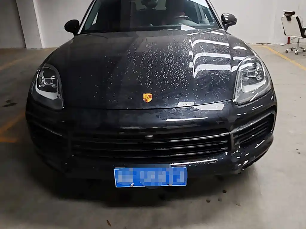 Porsche Cayenne 2022