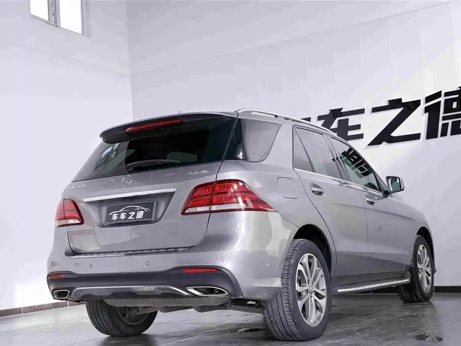 Mercedes-Benz GLE 2016 — фото 23