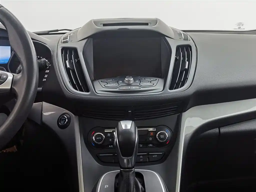 Ford Kuga 2016 — фото 12