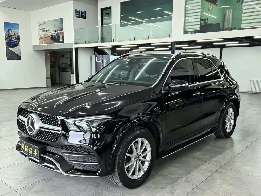 Mercedes-Benz GLE 2021 — фото 1