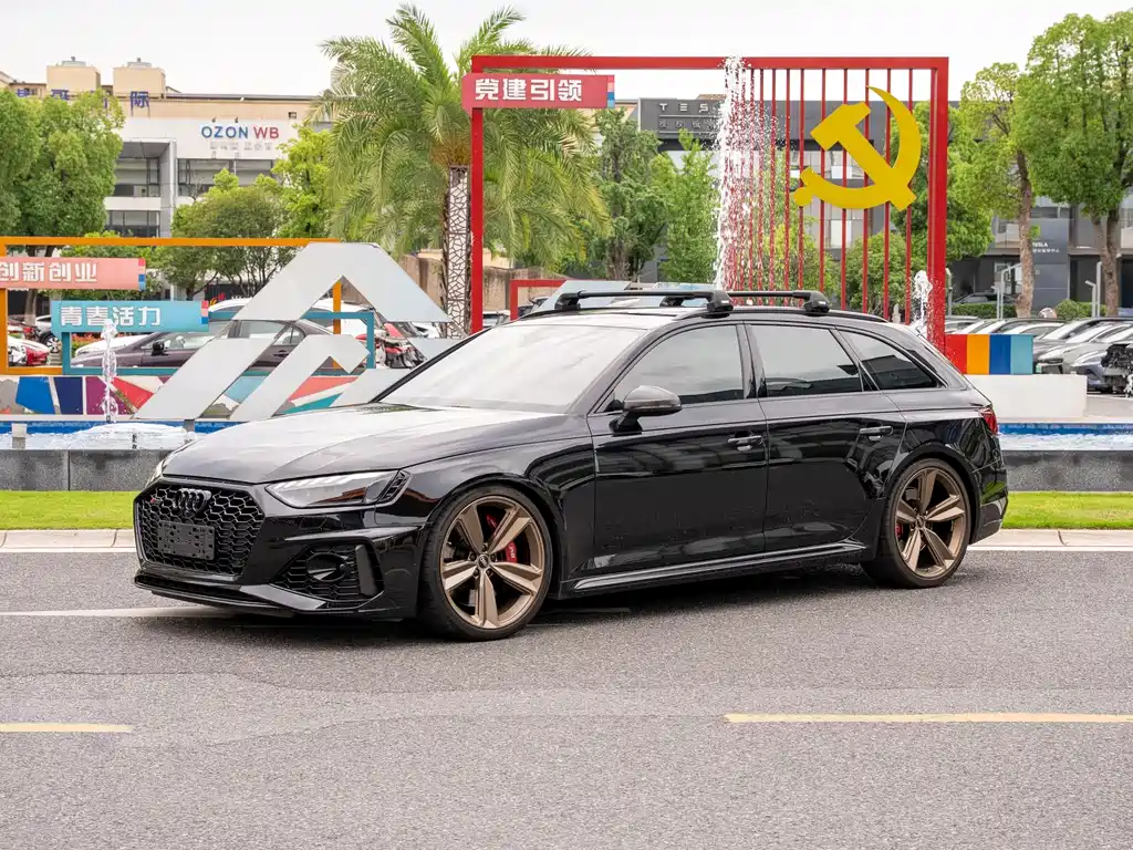 Audi RS 4 2023