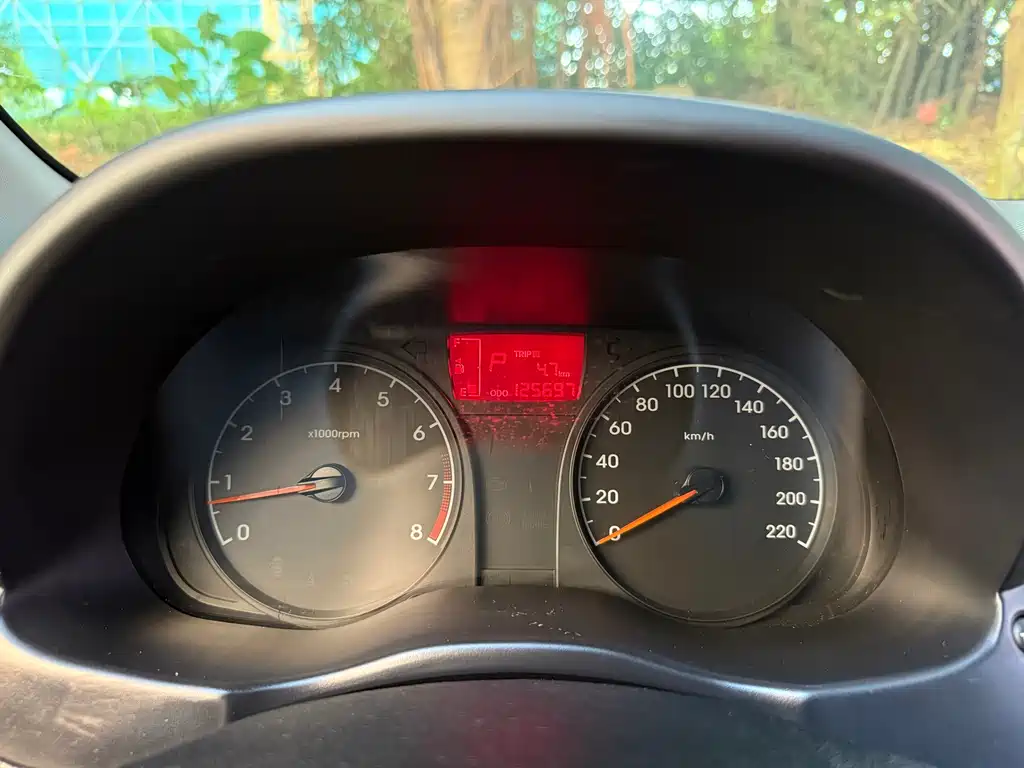 Hyundai Verna 2015 — фото 18