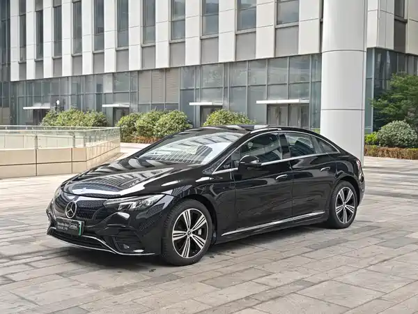 Mercedes-Benz EQE 2025