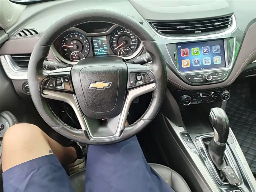 Chevrolet Malibu 2018 — фото 10