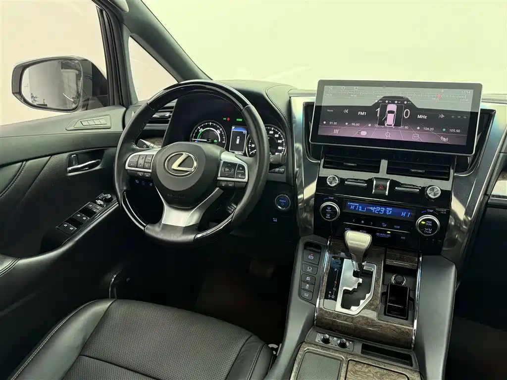 Toyota Alphard 2019 — фото 15