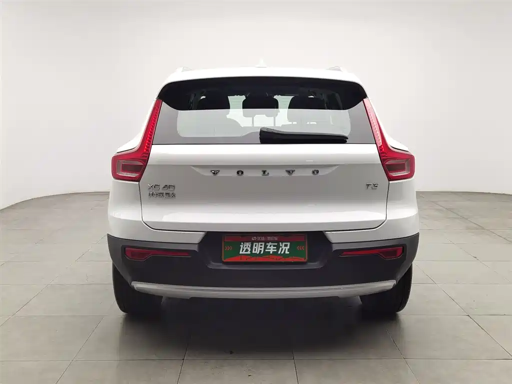 Volvo XC40 2020 — фото 4