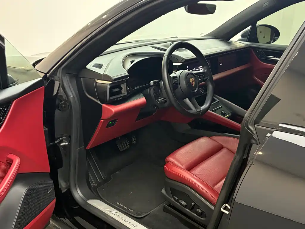 Porsche Macan EV 2025