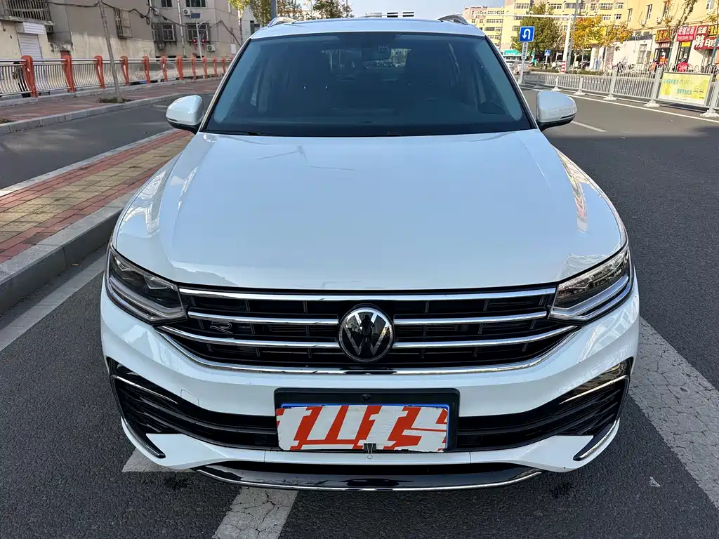Volkswagen Tiguan L 2024 — фото 2