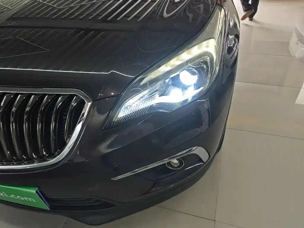 Buick Envision Plus 2016 — фото 24
