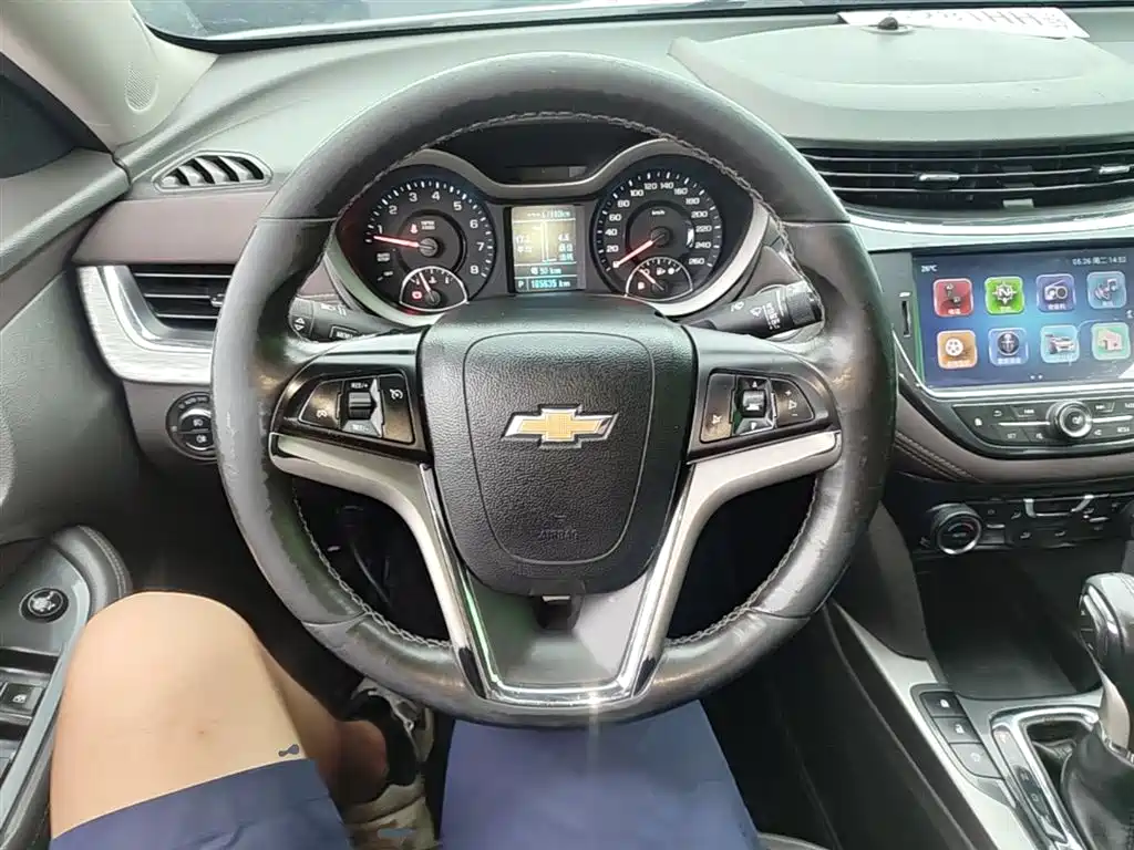 Chevrolet Malibu 2018 — фото 11