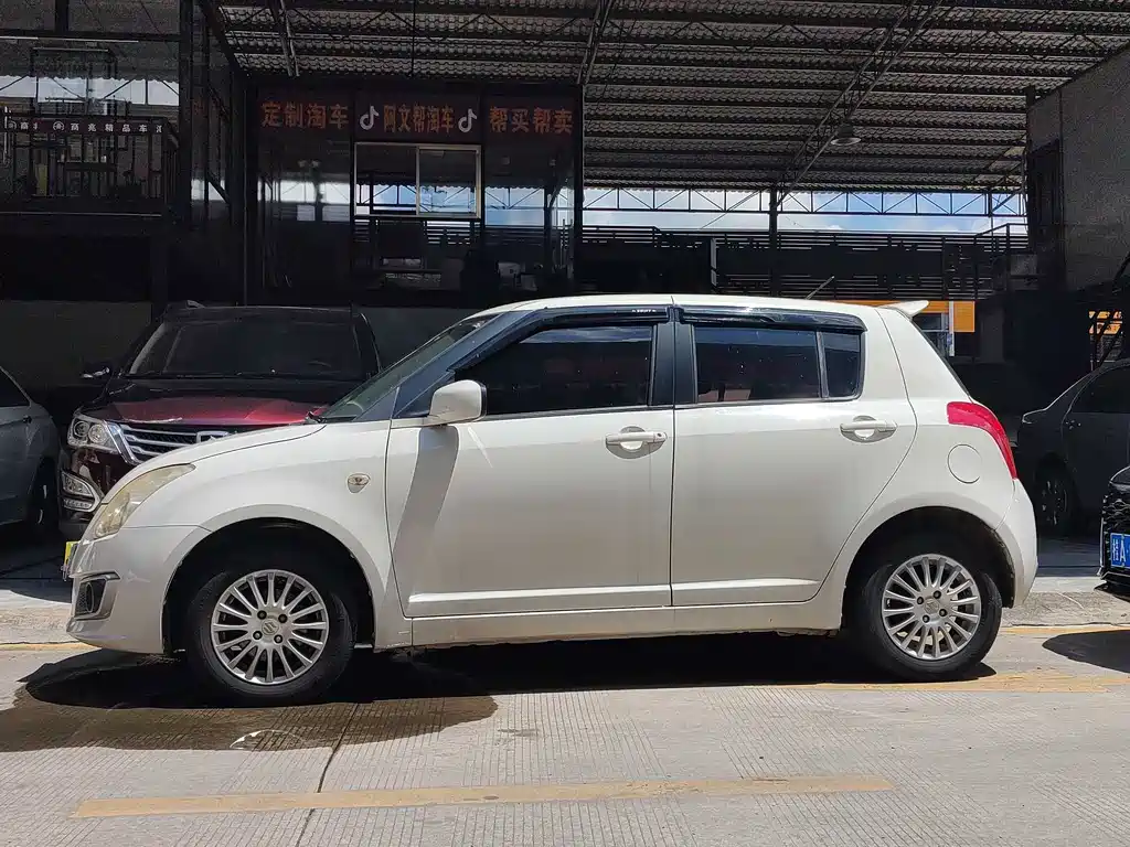 Suzuki Swift 2015