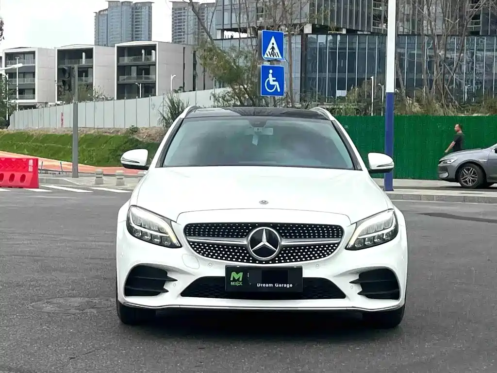 Mercedes-Benz C-Class 2019