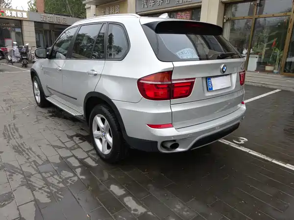 BMW X5 2011