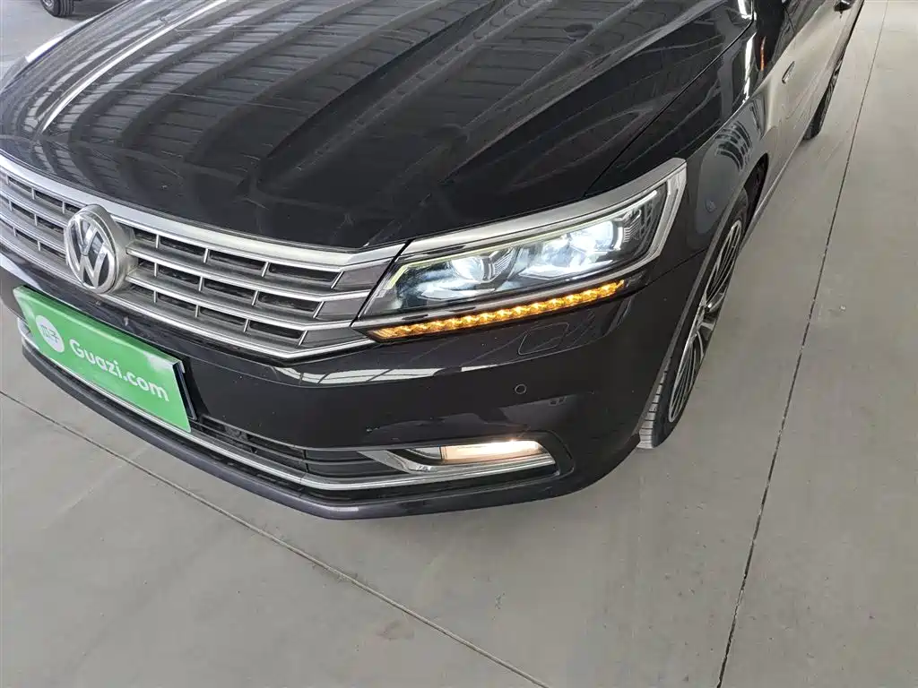 Volkswagen Passat 2016 — фото 18