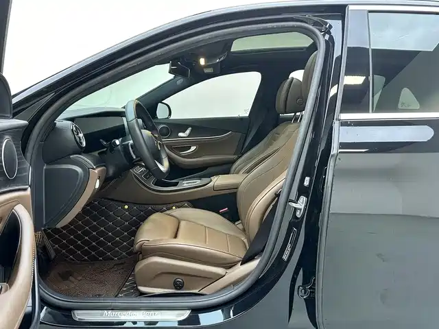 Mercedes-Benz E-Class 2021 — фото 11
