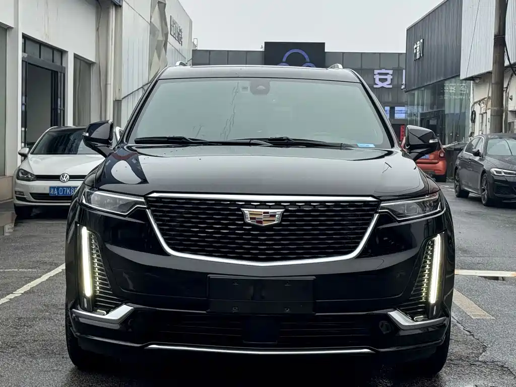 Cadillac XT6 2020 — фото 2