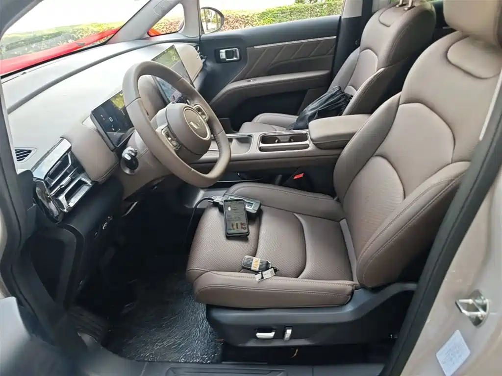 Wuling Starlight 730 EV 2025 — фото 15
