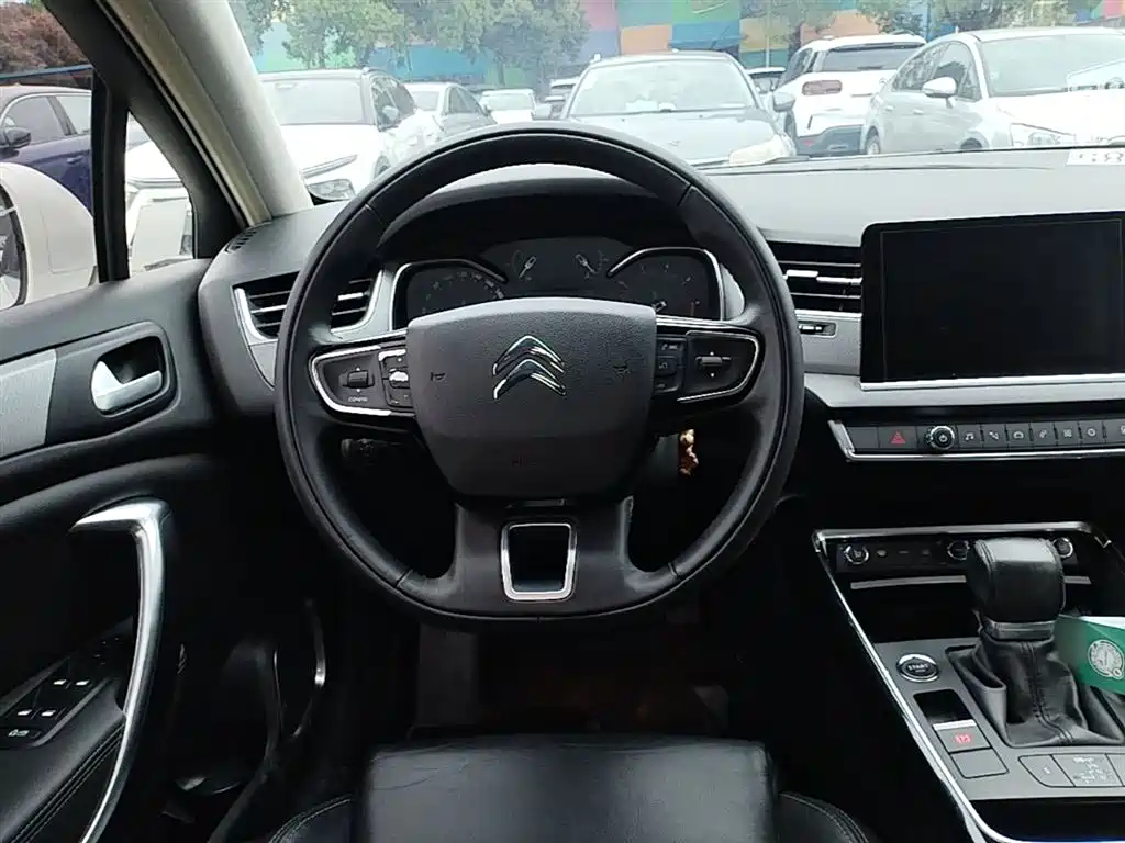Citroen C5 2017 — фото 11