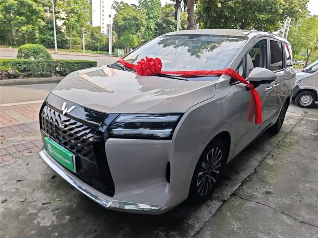 Wuling Starlight 730 EV 2025 — фото 2