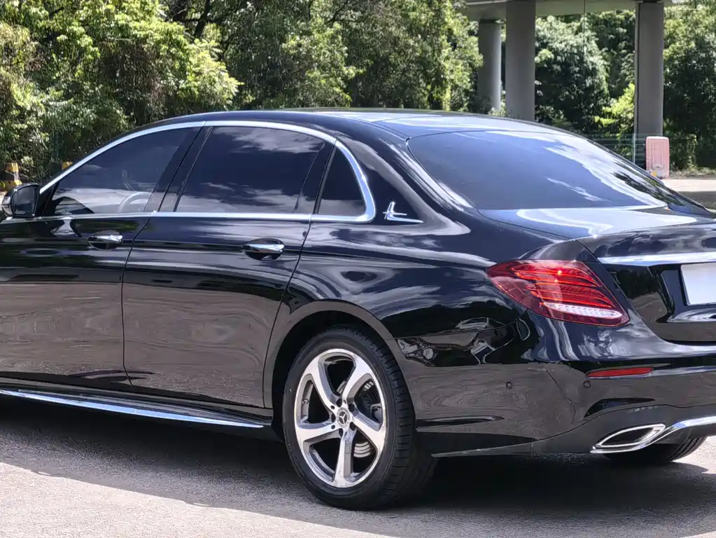 Mercedes-Benz E-Class 2018