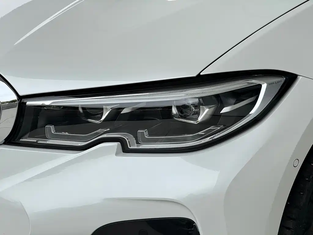 BMW 3 Series 2020 — фото 9