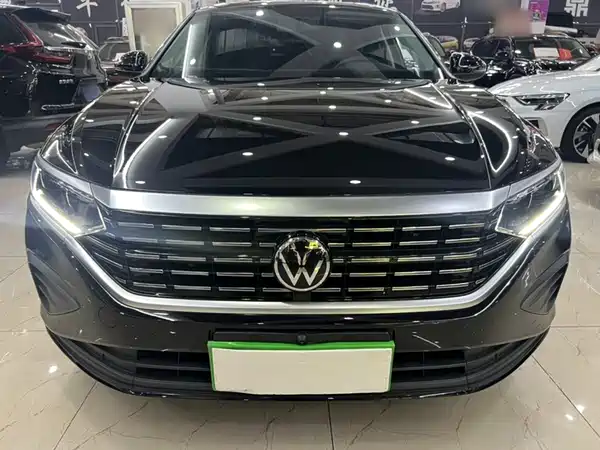 Volkswagen Passat 2025