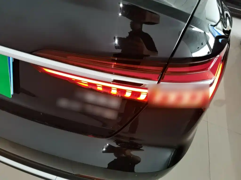 Audi A6L 2023 — фото 8