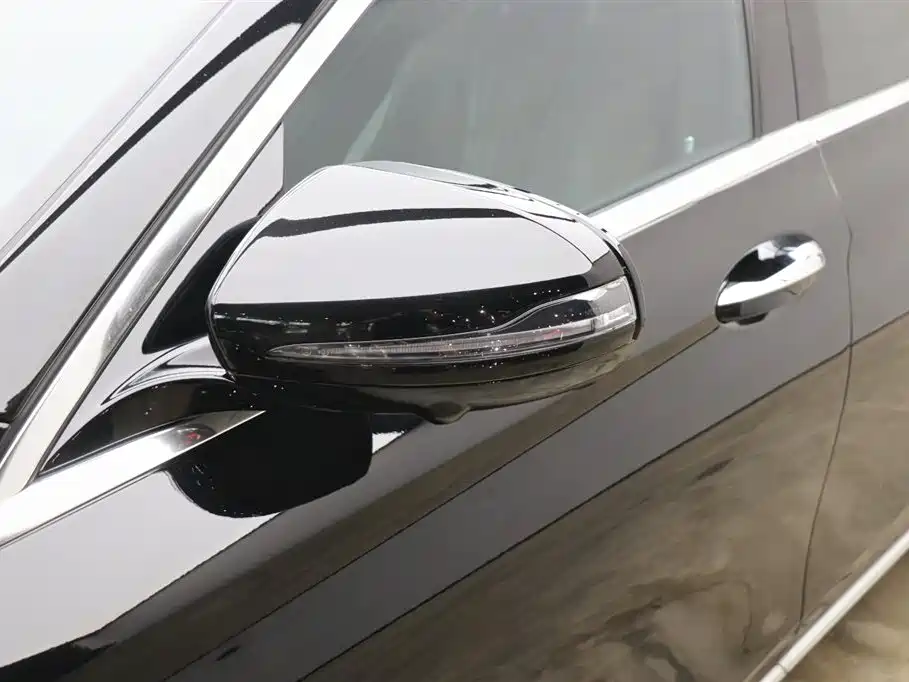 Mercedes-Benz E-Class 2023 — фото 26