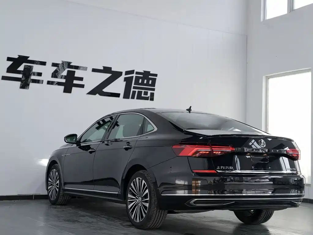 Volkswagen Passat 2019 — фото 29
